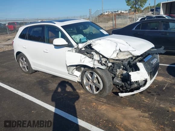 ✅ 2011 Audi Q5 Premium Plus • VIN: WA1LFBFP8BA024811 • Lot: 43607115. Listed on IAAI with 102,954 mi. Free auction sales archive from the USA and detailed vehicle history report at DreamBid. Image 1.