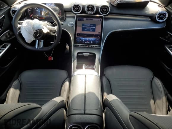 ✅ 2024 Mercedes-Benz C 300 • VIN: W1KAF4HB2RR190933 • Lot: 62954185. Wystawiony na Copart z przebiegiem 2 745 mil. Bezpłatny archiwum sprzedaży aukcyjnych z USA i szczegółowy raport historii pojazdu na DreamBid. Zdjęcie 8.