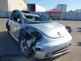 ✅ 2000 Volkswagen Beetle GLX • VIN: 3VWDD21C7YM488914 • Lot: 41713124. Listed on IAAI with 165,676 mi. Free auction sales archive from the USA and detailed vehicle history report at DreamBid. Image 1.