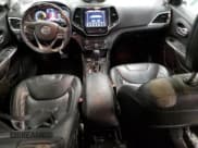 ✅ 2019 Jeep Cherokee Overland • VIN: 1C4PJMJN5KD173943 • Лот: 48350505. Опубликован ранее на Copart с пробегом 54 917 миль. Бесплатный доступ к архиву аукционных продаж из США и подробный отчёт об истории автомобиля на DreamBid. Изображение 8.