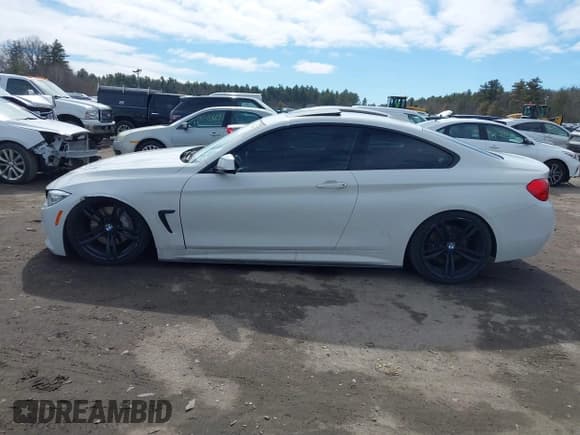 ✅ 2017 BMW 4 Series 430i xDrive • VIN: WBA4R9C5XHK878339 • Лот: 41752597. Опубликован ранее на IAAI с пробегом 82 320 миль. Бесплатный доступ к архиву аукционных продаж из США и подробный отчёт об истории автомобиля на DreamBid. Изображение 14.