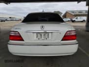 ✅ 2004 Acura RL w/Navigation System • VIN: JH4KA96674C002305 • Lot: 82403615. Wystawiony na Copart z przebiegiem 241 658 mil. Bezpłatny archiwum sprzedaży aukcyjnych z USA i szczegółowy raport historii pojazdu na DreamBid. Zdjęcie 6.