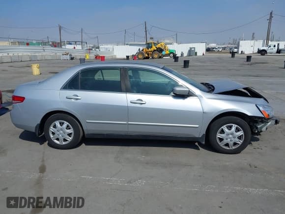 ✅ 2003 Honda Accord LX • VIN: JHMCM56393C080335 • Lot: 43299868. Wystawiony na IAAI z przebiegiem 219 993 mil. Bezpłatny archiwum sprzedaży aukcyjnych z USA i szczegółowy raport historii pojazdu na DreamBid. Zdjęcie 14.