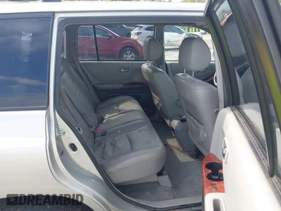 ✅ 2007 Toyota Highlander • VIN: JTEHW21A970034030 • Lot: 42211631. Wystawiony na IAAI z przebiegiem 237 285 mil. Bezpłatny archiwum sprzedaży aukcyjnych z USA i szczegółowy raport historii pojazdu na DreamBid. Zdjęcie 8.