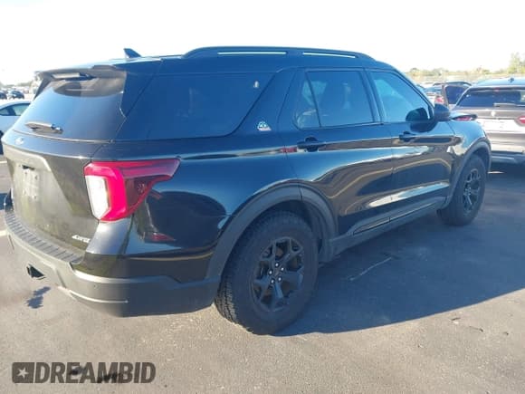 ✅ 2021 Ford Explorer Timberline • VIN: 1FMSK8JH3MGC08985 • Lot: 43459397. Wystawiony na IAAI z przebiegiem 62 627 mil. Bezpłatny archiwum sprzedaży aukcyjnych z USA i szczegółowy raport historii pojazdu na DreamBid. Zdjęcie 4.