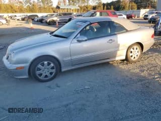 ✅ 2001 Mercedes-Benz CLK 320/430 • VIN: WDBLK65G01T090510 • Lot: 89519885. Wystawiony na Copart z przebiegiem 49 616 mil. Bezpłatny archiwum sprzedaży aukcyjnych z USA i szczegółowy raport historii pojazdu na DreamBid. Zdjęcie 1.