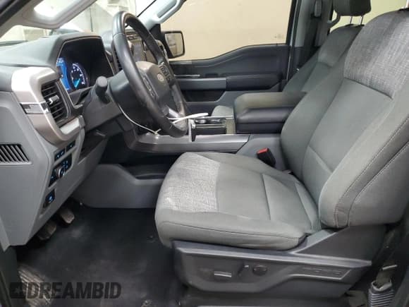 ✅ 2023 Ford F-150 XL • VIN: 1FTEW1EB2PKE82991 • Lot: 70128385. Listed on Copart with 73,985 mi. Free auction sales archive from the USA and detailed vehicle history report at DreamBid. Image 7.