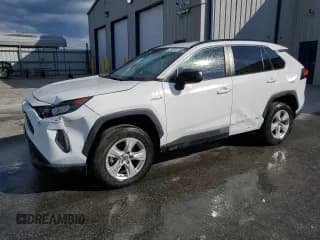 ✅ 2021 Toyota RAV4 Hybrid LE • VIN: 2T3LWRFV8MW116003 • Лот: 80349805. Опубликован ранее на Copart с пробегом 33 415 миль. Бесплатный доступ к архиву аукционных продаж из США и подробный отчёт об истории автомобиля на DreamBid. Изображение 1.