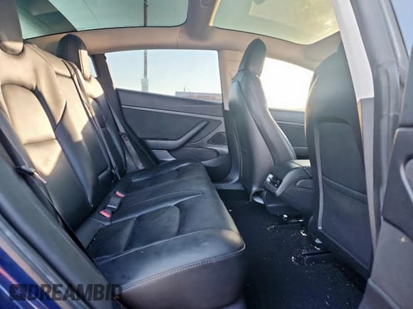 ✅ 2020 Tesla Model 3 Standard Range Plus • VIN: 5YJ3E1EAXLF799278 • Lot: 91208565. Wystawiony na Copart z przebiegiem 47 879 mil. Bezpłatny archiwum sprzedaży aukcyjnych z USA i szczegółowy raport historii pojazdu na DreamBid. Zdjęcie 10.