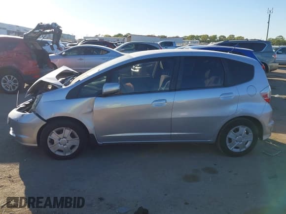 ✅ 2013 Honda Fit • VIN: JHMGE8H35DC070691 • Lot: 43511338. Listed on IAAI with 240,770 mi. Free auction sales archive from the USA and detailed vehicle history report at DreamBid. Image 14.