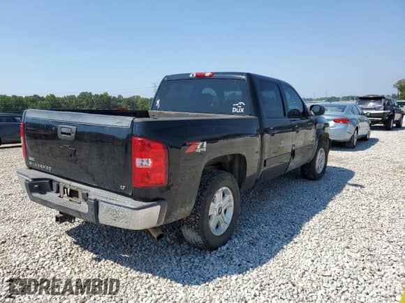 2011 Chevrolet Silverado 1500 LT with VIN 3GCPKSE30BG309716, listed as a Copart auction lot 69279985 with 236,053 mi miles and Salvage title. Bid and sale history available at DreamBid. Image 3.