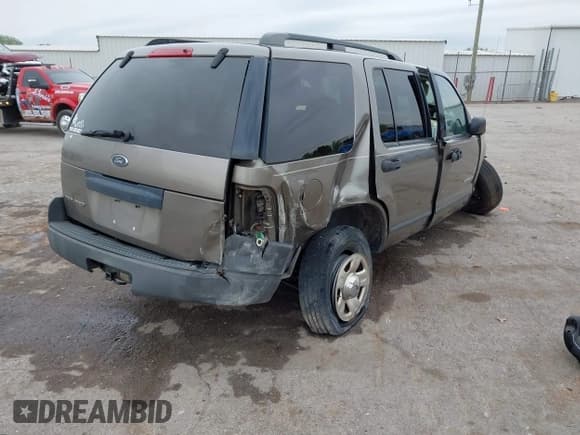 ✅ 2004 Ford Explorer XLS • VIN: 1FMDU72K44ZA96094 • Lot: 42019426. Wystawiony na IAAI z przebiegiem Nie podano. Bezpłatny archiwum sprzedaży aukcyjnych z USA i szczegółowy raport historii pojazdu na DreamBid. Zdjęcie 4.