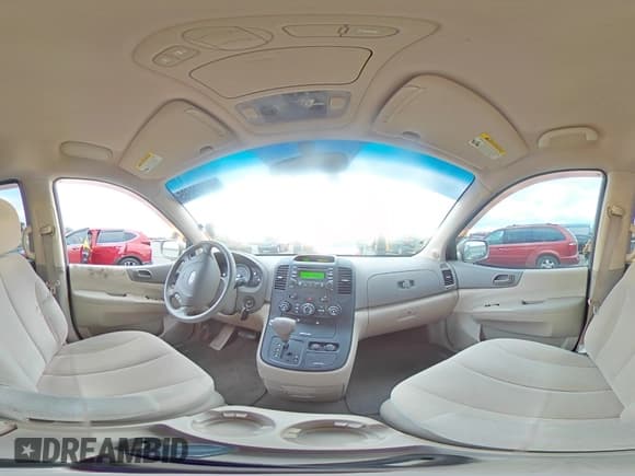 ✅ 2008 Kia Sedona LX • VIN: KNDMB233686202282 • Лот: 92829505. Опубликован ранее на Copart с пробегом 92 593 миль. Бесплатный доступ к архиву аукционных продаж из США и подробный отчёт об истории автомобиля на DreamBid. Изображение 15.