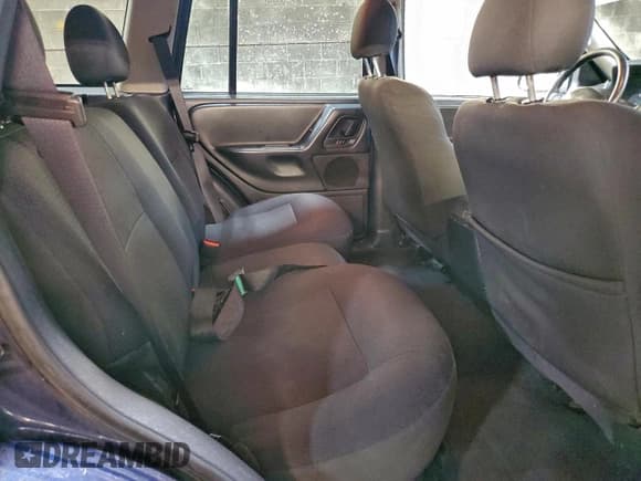 ✅ 2004 Jeep Grand Cherokee Laredo • VIN: 1J4GW48S14C391300 • Lot: 95605255. Listed on Copart with 255,098 mi. Free auction sales archive from the USA and detailed vehicle history report at DreamBid. Image 11.