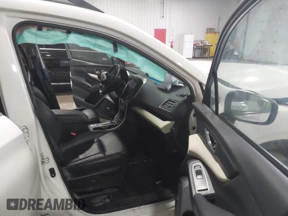 ✅ 2021 Subaru Ascent Limited • VIN: 4S4WMALDXM3438561 • Lot: 43628872. Wystawiony na IAAI z przebiegiem 643 230 mil. Bezpłatny archiwum sprzedaży aukcyjnych z USA i szczegółowy raport historii pojazdu na DreamBid. Zdjęcie 5.
