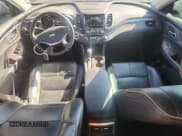 ✅ 2015 Chevrolet Impala LTZ • VIN: 1G1165S3XFU149100 • Лот: 86430215. Опубликован ранее на Copart с пробегом 176 473 миль. Бесплатный доступ к архиву аукционных продаж из США и подробный отчёт об истории автомобиля на DreamBid. Изображение 8.