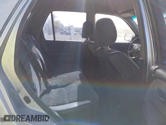 ✅ 2004 Honda CR-V LX • VIN: SHSRD78534U235531 • Lot: 41949403. Wystawiony na IAAI z przebiegiem 143 292 mil. Bezpłatny archiwum sprzedaży aukcyjnych z USA i szczegółowy raport historii pojazdu na DreamBid. Zdjęcie 8.