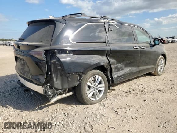 ✅ 2023 Toyota Sienna XSE 25th Anniversary • VIN: 5TDCSKFC1PS102712 • Lot: 92380595. Listed on Copart with 36,674 mi. Free auction sales archive from the USA and detailed vehicle history report at DreamBid. Image 3.