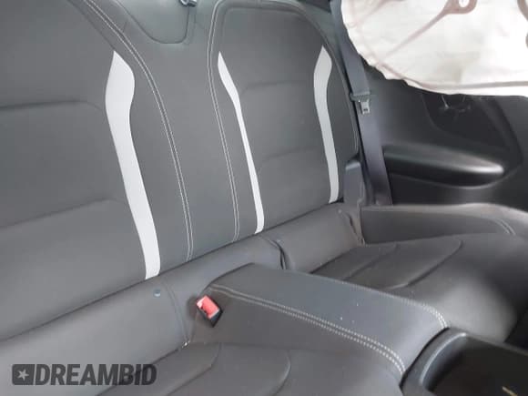 ✅ 2017 Chevrolet Camaro 1SS • VIN: 1G1FE1R77H0119878 • Lot: 42552548. Listed on IAAI with 28,092 mi. Free auction sales archive from the USA and detailed vehicle history report at DreamBid. Image 8.