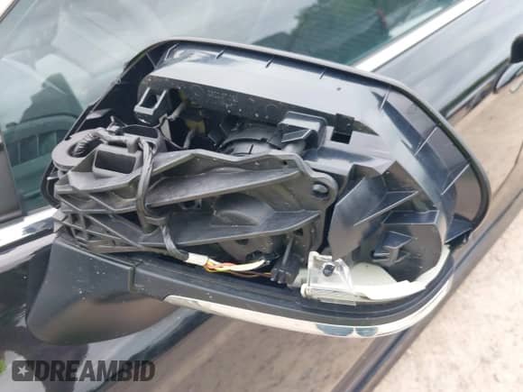 2022 Toyota Camry SE with VIN 4T1G11BK1NU055567, listed as a IAAI auction lot 42808183 with Not provided miles and . Bid and sale history available at DreamBid. Image 17.