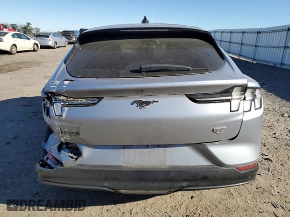 ✅ 2022 Ford Mustang Mach-E California Route 1 • VIN: 3FMTK2R73NMA19726 • Лот: 76319354. Опубликован ранее на Copart с пробегом Не указан. Бесплатный доступ к архиву аукционных продаж из США и подробный отчёт об истории автомобиля на DreamBid. Изображение 6.