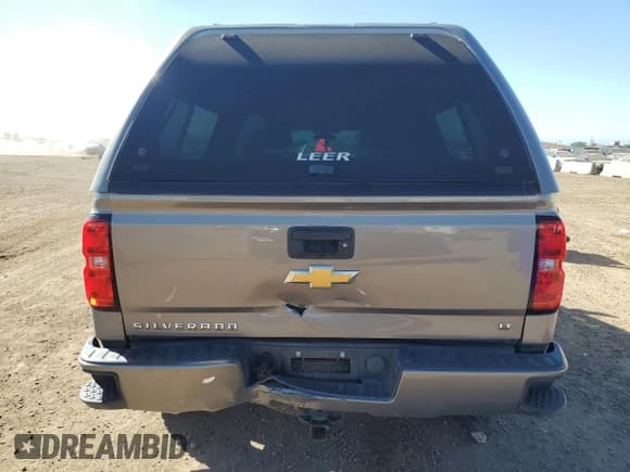 ✅ 2017 Chevrolet Silverado 1500 LT • VIN: 3GCUKRECXHG377395 • Lot: 82202805. Wystawiony na Copart z przebiegiem 150 910 mil. Bezpłatny archiwum sprzedaży aukcyjnych z USA i szczegółowy raport historii pojazdu na DreamBid. Zdjęcie 6.