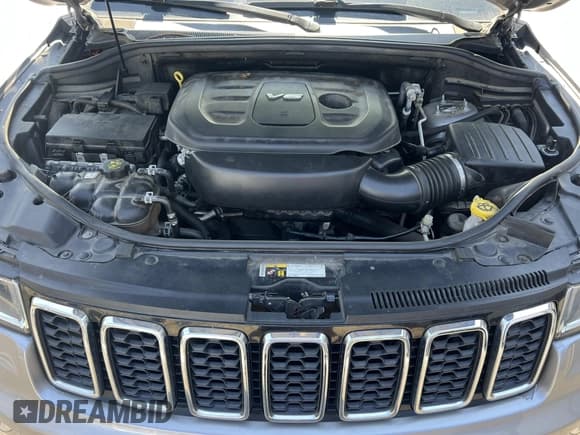 ✅ 2017 Jeep Grand Cherokee Altitude • VIN: 1C4RJFAG5HC771809 • Лот: 43229599. Опубликован ранее на IAAI с пробегом 169 216 миль. Бесплатный доступ к архиву аукционных продаж из США и подробный отчёт об истории автомобиля на DreamBid. Изображение 9.