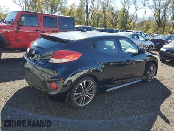 2016 Hyundai Veloster Turbo with VIN KMHTC6AE2GU302101, listed as a Copart auction lot 85471015 with 61,638 mi miles and Salvage title. Bid and sale history available at DreamBid. Image 3.