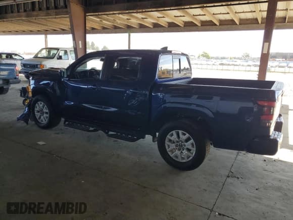 ✅ 2022 Nissan Frontier SV • VIN: 1N6ED1EJ8NN618076 • Лот: 69987145. Опубликован ранее на Copart с пробегом 56 742 миль. Бесплатный доступ к архиву аукционных продаж из США и подробный отчёт об истории автомобиля на DreamBid. Изображение 2.