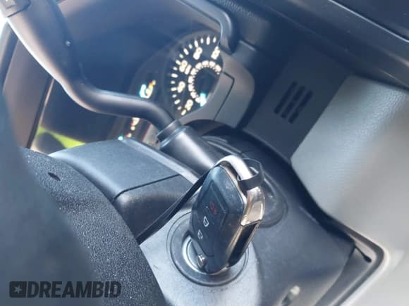 ✅ 2018 Ford F-150 XL • VIN: 1FTFX1E57JFA12712 • Lot: 42141045. Wystawiony na IAAI z przebiegiem 83 439 mil. Bezpłatny archiwum sprzedaży aukcyjnych z USA i szczegółowy raport historii pojazdu na DreamBid. Zdjęcie 11.