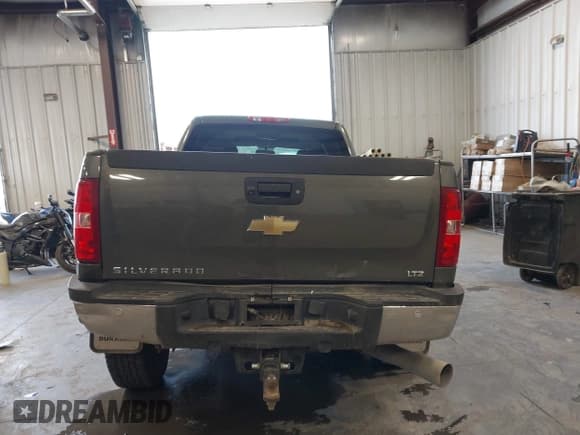 ✅ 2011 Chevrolet Silverado 2500HD LTZ • VIN: 1GC1KYC83BF192822 • Lot: 42508183. Listed on IAAI with 81,195 mi. Free auction sales archive from the USA and detailed vehicle history report at DreamBid. Image 17.