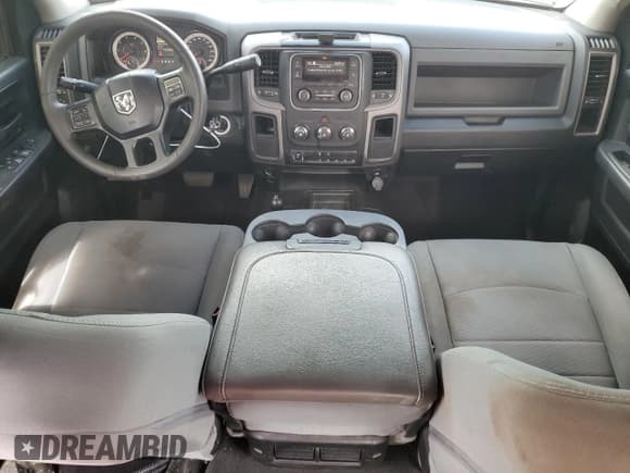 ✅ 2018 Ram 2500 Tradesman • VIN: 3C6TR5CT2JG241746 • Lot: 60761495. Wystawiony na Copart z przebiegiem 191 645 mil. Bezpłatny archiwum sprzedaży aukcyjnych z USA i szczegółowy raport historii pojazdu na DreamBid. Zdjęcie 8.