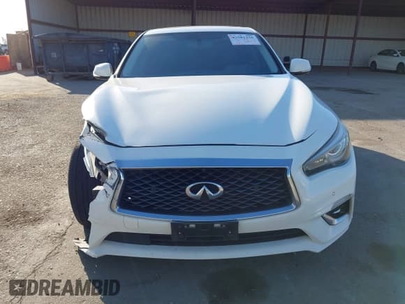 ✅ 2019 Infiniti Q50 Luxe • VIN: JN1EV7AP5KM517725 • Lot: 43581350. Listed on IAAI with 139,876 mi. Free auction sales archive from the USA and detailed vehicle history report at DreamBid. Image 12.