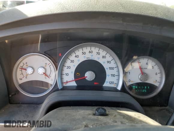 2007 Dodge Dakota SLT с VIN 1D7HW48K97S129387, выставлен на аукционе Copart как лот 74878664 с пробегом 137 525 миль миль и Списание • Salvage title. История ставок и продаж доступна на DreamBid. Изображение 9.