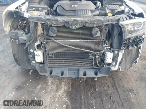 ✅ 2015 Dodge Durango Limited • VIN: 1C4RDHDG6FC187687 • Lot: 43451785. Wystawiony na IAAI z przebiegiem 165 989 mil. Bezpłatny archiwum sprzedaży aukcyjnych z USA i szczegółowy raport historii pojazdu na DreamBid. Zdjęcie 6.