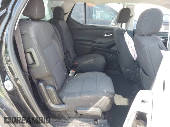 ✅ 2021 Chevrolet Traverse LT Cloth • VIN: 1GNEVGKW2MJ173656 • Lot: 43159539. Wystawiony na IAAI z przebiegiem 146 588 mil. Bezpłatny archiwum sprzedaży aukcyjnych z USA i szczegółowy raport historii pojazdu na DreamBid. Zdjęcie 8.
