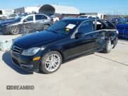✅ 2014 Mercedes-Benz C 250 Sport • VIN: WDDGF4HB7EA966069 • Лот: 43708498. Опубликован ранее на IAAI с пробегом 205 753 миль. Бесплатный доступ к архиву аукционных продаж из США и подробный отчёт об истории автомобиля на DreamBid. Изображение 2.
