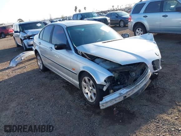 1999 BMW 3 Series 323i с VIN WBAAM3335XFP60154, выставлен на аукционе IAAI как лот 41593866 с пробегом 189 367 миль миль и . История ставок и продаж доступна на DreamBid. Изображение 1.