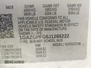 ✅ 2018 Chevrolet Express Passenger LT • VIN: 1GAZGPFG6J1269222 • Lot: 41433114. Wystawiony na IAAI z przebiegiem 99 985 mil. Bezpłatny archiwum sprzedaży aukcyjnych z USA i szczegółowy raport historii pojazdu na DreamBid. Zdjęcie 9.