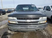 ✅ 2002 Chevrolet Suburban LT • VIN: 1GNFK16Z42J185836 • Лот: 42162685. Опубликован ранее на Copart с пробегом Не указан. Бесплатный доступ к архиву аукционных продаж из США и подробный отчёт об истории автомобиля на DreamBid. Изображение 5.