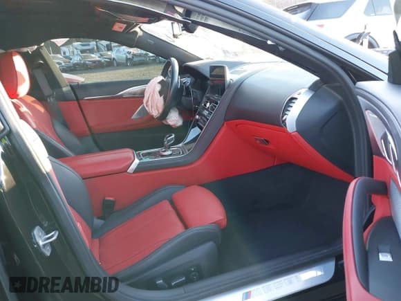 ✅ 2024 BMW 8 Series M850i • VIN: WBAGV8C00RCN95483 • Lot: 41294811. Listed on IAAI with Not provided. Free auction sales archive from the USA and detailed vehicle history report at DreamBid. Image 5.