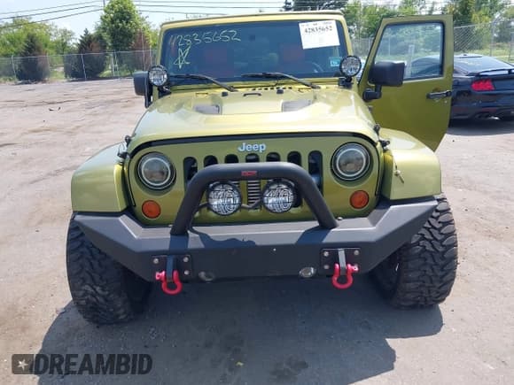 ✅ 2007 Jeep Wrangler Unlimited Sahara • VIN: 1J4GA59117L118162 • Lot: 42835652. Listed on IAAI with 199,208 mi. Free auction sales archive from the USA and detailed vehicle history report at DreamBid. Image 6.