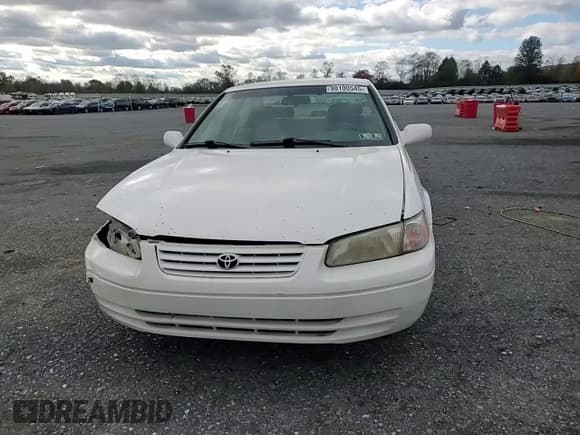 ✅ 1999 Toyota Camry LE • VIN: 4T1BG22K3XU917477 • Lot: 90100545. Wystawiony na Copart z przebiegiem 110 621 mil. Bezpłatny archiwum sprzedaży aukcyjnych z USA i szczegółowy raport historii pojazdu na DreamBid. Zdjęcie 13.