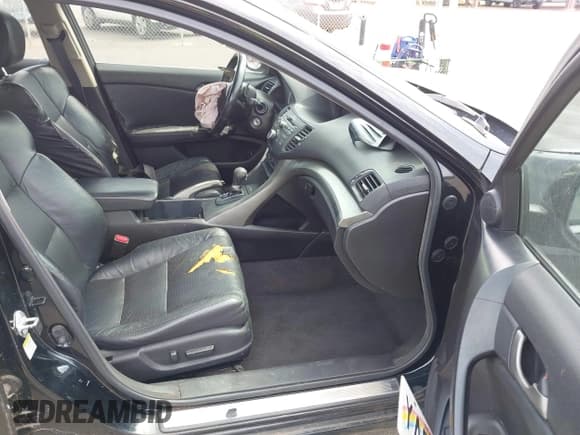 ✅ 2010 Acura TSX • VIN: JH4CU2F61AC009345 • Lot: 41932204. Listed on IAAI with 173,922 mi. Free auction sales archive from the USA and detailed vehicle history report at DreamBid. Image 5.