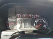 ✅ 2019 Chevrolet Silverado 2500HD Work Truck • VIN: 1GC1CREG6KF192725 • Lot: 41860945. Wystawiony na Copart z przebiegiem 164 826 mil. Bezpłatny archiwum sprzedaży aukcyjnych z USA i szczegółowy raport historii pojazdu na DreamBid. Zdjęcie 9.