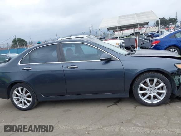 ✅ 2006 Acura TSX Navi • VIN: JH4CL96906C026120 • Lot: 42195035. Listed on IAAI with 202,946 mi. Free auction sales archive from the USA and detailed vehicle history report at DreamBid. Image 13.