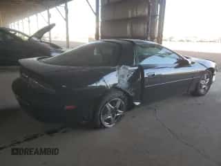 1998 Chevrolet Camaro z VIN 2G1FP22K6W2105139, wystawiony jako Copart lot #88778965 z przebiegiem 148 476 mil mil oraz Szkoda całkowita • Salvage title. Historia ofert i sprzedaży dostępna na DreamBid. Obrazek 3.