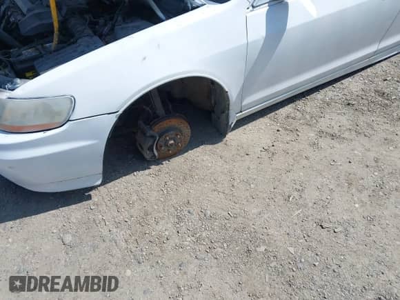 2001 Honda Accord EX с VIN 1HGCG22591A013582, выставлен на аукционе IAAI как лот 42402702 с пробегом 253 818 миль миль и . История ставок и продаж доступна на DreamBid. Изображение 6.