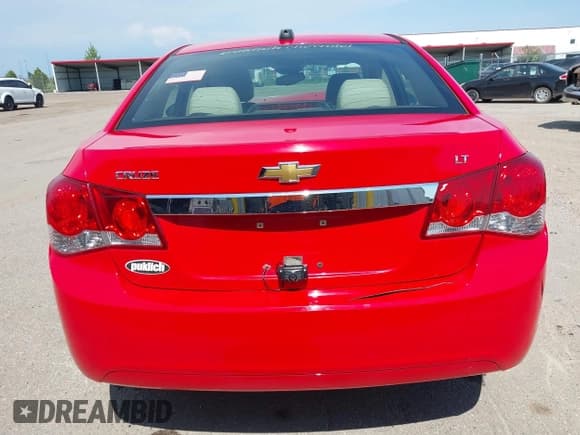 ✅ 2015 Chevrolet Cruze LT • VIN: 1G1PE5SB0F7195523 • Lot: 43005629. Listed on IAAI with 94,186 mi. Free auction sales archive from the USA and detailed vehicle history report at DreamBid. Image 16.
