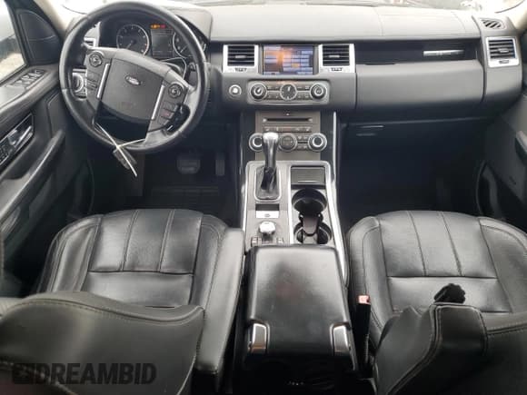 ✅ 2011 Land Rover Range Rover Sport HSE Lux • VIN: SALSK2D47BA296670 • Lot: 84159615. Listed on Copart with 210,452 mi. Free auction sales archive from the USA and detailed vehicle history report at DreamBid. Image 8.